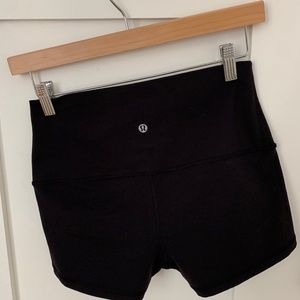 Lululemon yoga short